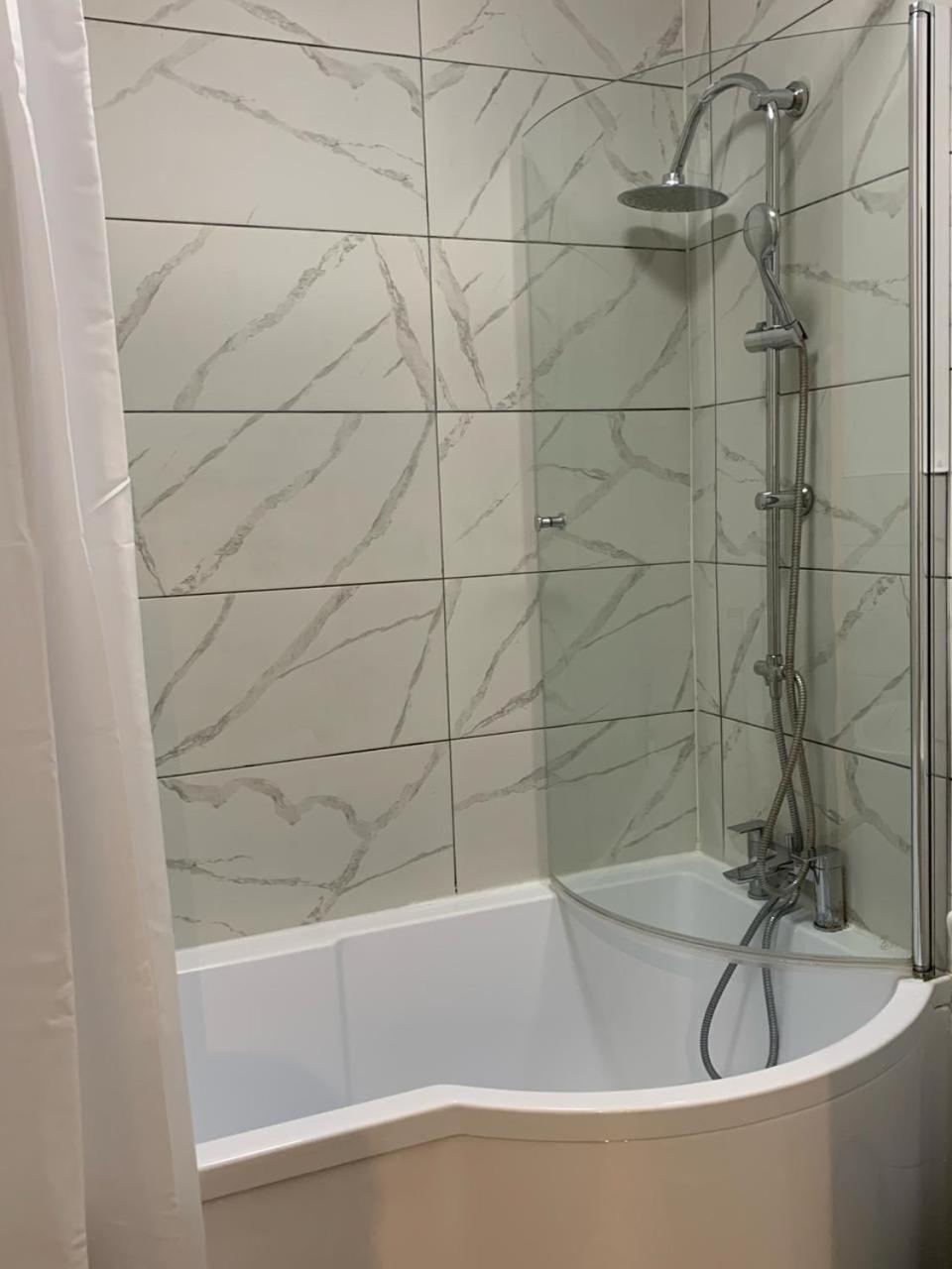 Апартаменти Cobbold Court Share Flat Лондон Екстер'єр фото